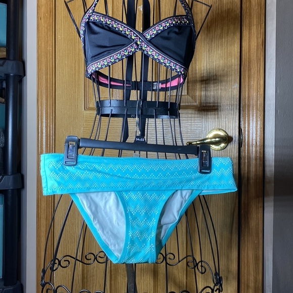 PINK Victoria's Secret Other - Victoria’s Secret pink bikini top🏖